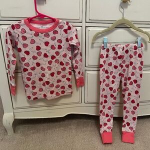 Magnolia Baby Sweetheart Pops Long Pajamas - 3t